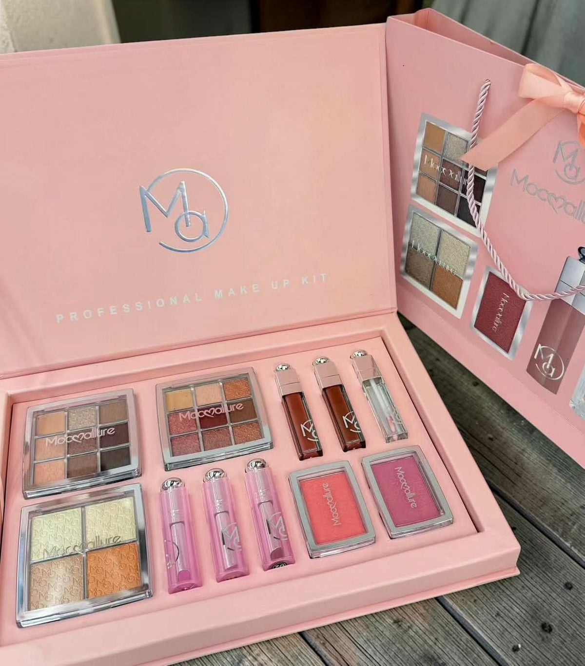 MOCALLURE - 11 IN 1 PREMIUM MAKEUP SET