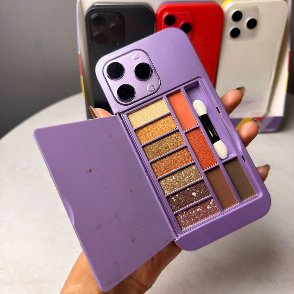 IPhone 17 Pro Max Style Eyeshadow Palette - The Effect Online